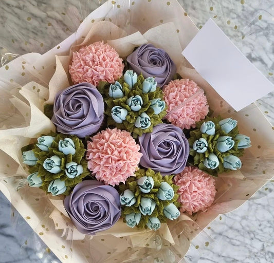 Floral cupcakes bouquet